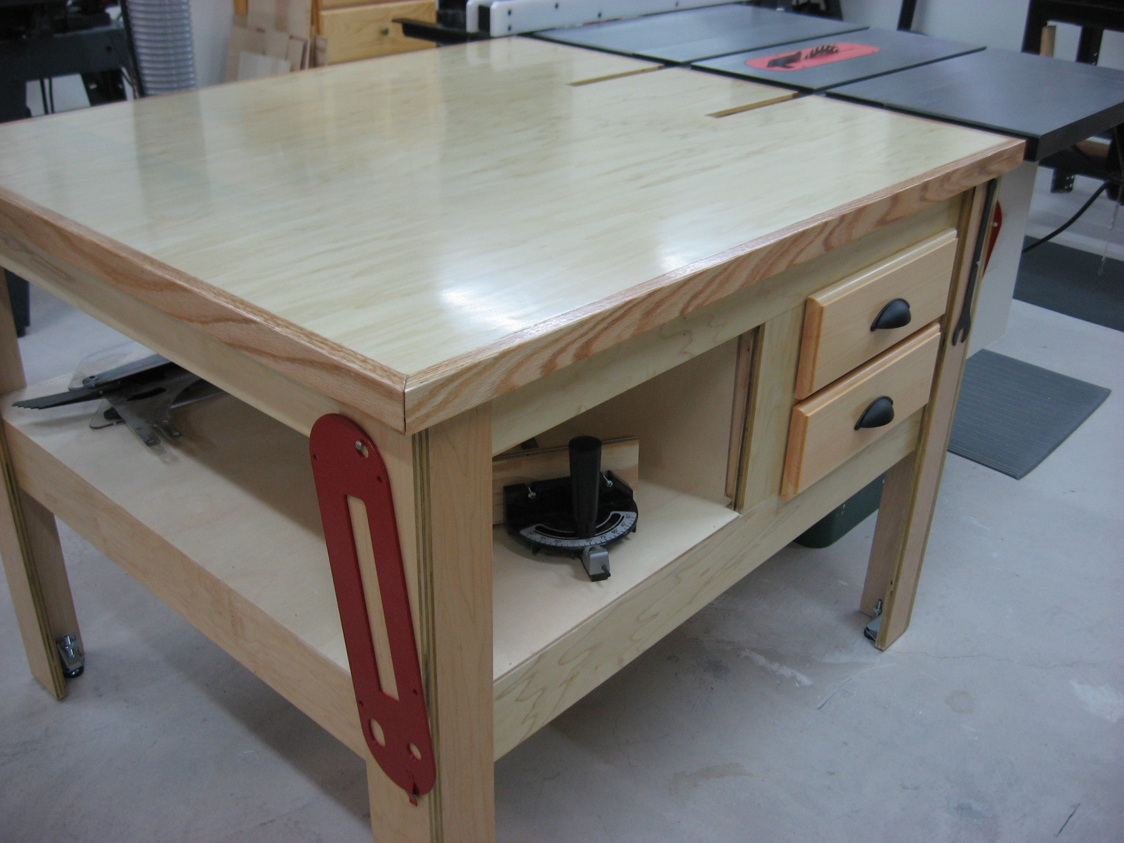 You may show original images and post about Table Saw Outfeed Table